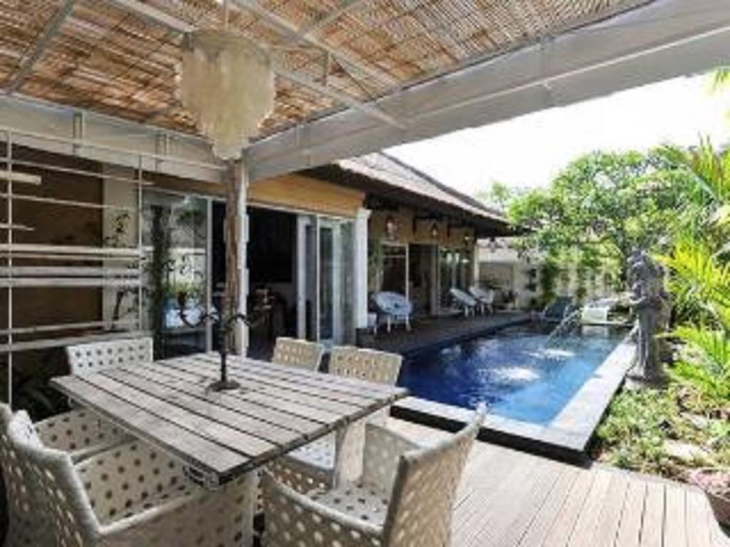 Bamboo Moon Villas Sanur Zewnętrze zdjęcie